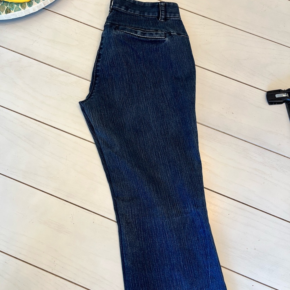 Ann Taylor Curvy Petite - Picture 2 of 10